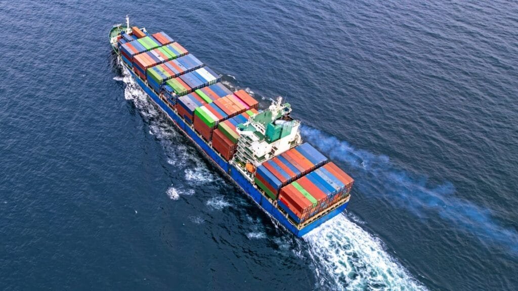 SCG has the first-class shipping company resources of Qingdao Port, the fourth largest port in the world